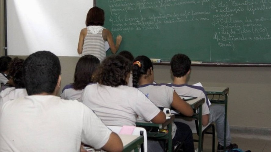 estado-do-rio-convoca-professores-concursados-de-2013-e-2014