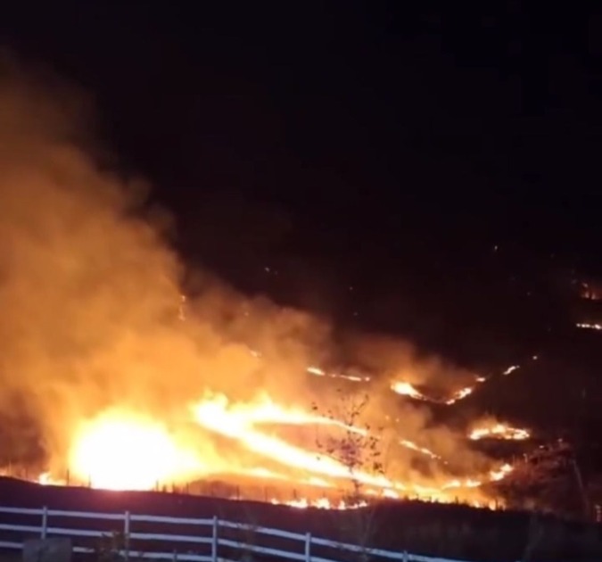 fogo-destroi-cerca-de-200-hectares-do-parque-estadual-do-desengano,-em-sao-fidelis