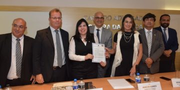 diretora-da-oab-barra-giselle-farinhas-e-homenageada-pela-camara-municipal-do-rio-de-janeiro
