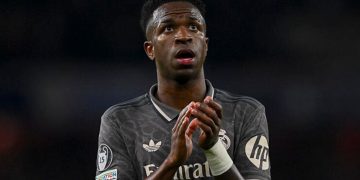 “manicomio-branco”:-real-madrid-acende-chama-da-loucura-contra-o-arsenal