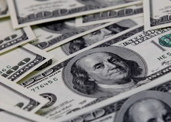 dolar-cai-para-r$-5,85-apos-trump-isentar-produtos-eletronicos