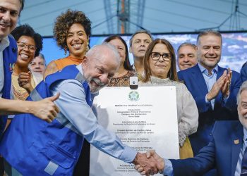 lula-inaugura-predios-da-uff-e-anuncia-edital-para-cursinhos-populares