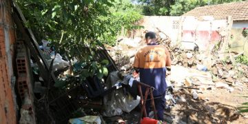 imovel-com-risco-de-desabamento-no-bela-vista-e-demolido