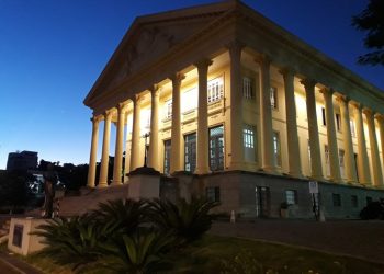 justica-revoga-liminar-de-vereadora-thamires-contra-presidente-da-camara-de-campos