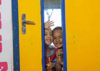 vacinacao-nas-escolas:-criancas-sao-imunizadas-e-atualizam-caderneta