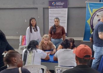 prefeitura-em-acao:-secretaria-de-qualificacao-e-emprego-tira-duvidas-e-orienta