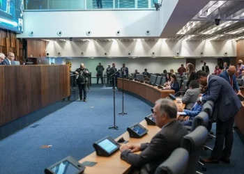 alerj-cria-comissao-para-analisar-propostas-da-populacao