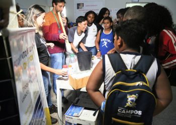 caravana-da-juventude-leva-atividades-de-lazer-e-palestras-aos-alunos-do-cemstiac