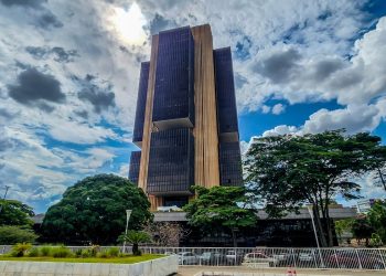 copom-eleva-juros-basicos-da-economia-para-14,75%-ao-ano