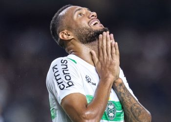 coritiba-desafia-tabu-de-sete-anos-contra-goias-na-serie-b
