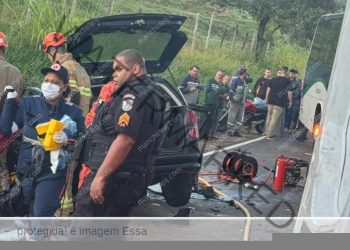 acidente-entre-onibus-e-carro-na-rj-116,-em-itaperuna,-deixa-jovem-morta
