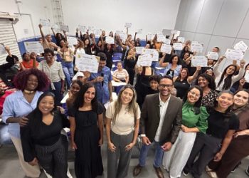capacitacoes-gratuitas-formam-novos-profissionais-em-beleza,-moda-e-servicos