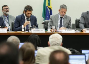 correcao-de-toda-a-tabela-do-ir-custaria-mais-de-r$-100-bi-por-ano