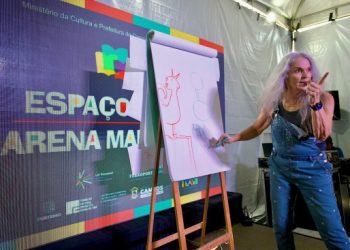 espetaculo-mistura-contacao-de-historia,-musica-e-desenho-na-12a-bienal-do-livro