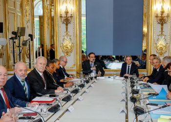 macron-pede-inclusao-de-clausulas-espelho-para-acordo-ue-mercosul