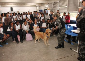 ronda-escolar-antecipa-servicos-do-prefeitura-em-acao-no-ciep-do-parque-guarus