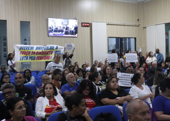 agora:-siprosep-protesta-durante-sessao-ordinaria-na-camara-de-campos-–-jornal-a-voz-de-campos