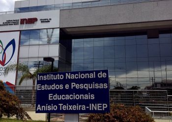 mec-paga-ate-r$-864-por-dia-a-certificador-do-enem-e-da-pnd