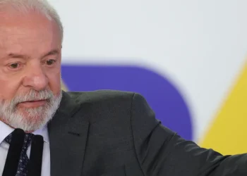 “o-mundo-ainda-nao-esta-preparado-para-viver-sem-o-petroleo”,-diz-lula