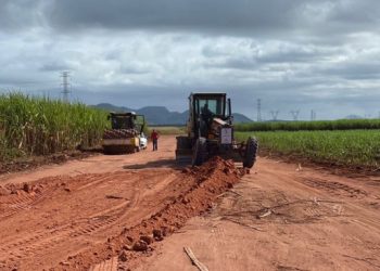 estradas-do-produtor:-agricultura-recupera-estrada-do-periquito-e-do-donato