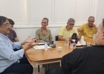 secretario-de-saude-e-presidente-regional-da-cut-discutem-ampliacao-do-teto-de-aces
