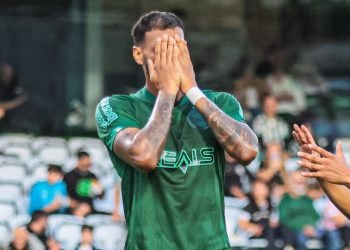 coritiba-confirma-saida-de-brumado-em-meio-a-disputa-da-serie-b