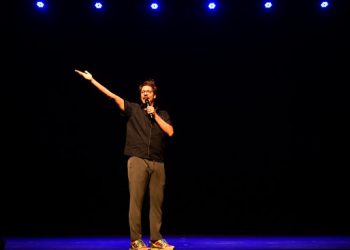 fabio-porchat-lota-teatro-trianon-nas-tres-sessoes-do-seu-show-de-humor