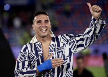 athletico-contrata-mais-um-gringo-para-lateral-direita