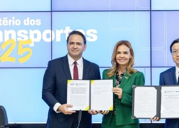 brasil-e-china-assinam-acordo-para-estudar-ferrovia-ate-o-peru