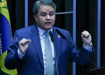 projeto-que-exclui-do-limite-fiscal-gasto-com-terceirizado-volta-a-cae