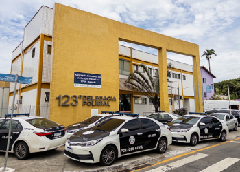 homem-que-assassinou-companheira-com-golpes-de-machado-e-preso-em-macae-–-jornal-a-voz-de-campos