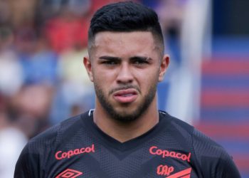 a-reacao-de-mycael-no-athletico-apos-ser-barrado-por-odair-hellmann