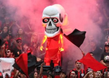 fanaticos-se-revolta-com-diretoria-do-athletico: