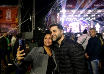 grande-publico-prestigia-1o-dia-do-festival-de-inverno-no-farol