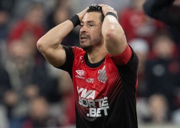 athletico-e-america-fecham-turno-com-duelo-de-decepcoes-da-serie-b