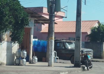 Polícia Civil apreende 10 botijões de gás dentro de depósito clandestino em Campos