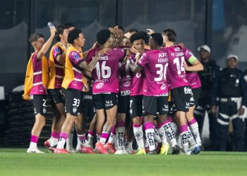 Coritiba tem proposta para a venda da SAF; conheça grupo interessado