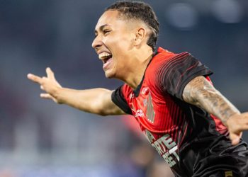 Vitor Roque reverso: Cruzeiro dá o troco no Athletico e surpreende Petraglia