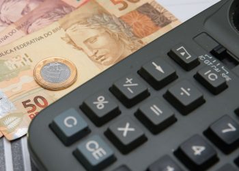 Orçamento de 2026 estima crescimento de 2,44% para economia