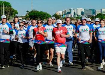 “Brasil será soberano pela educação”, diz Lula na corrida MEC 95 anos
