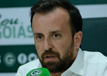 Diretor do Goiás se manifesta após ameaçar jogador do Coritiba