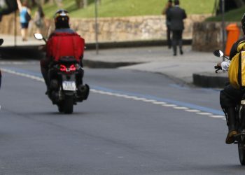 Número de trabalhadores por aplicativo cresceu 170% em 10 anos, diz BC