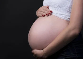Dois terços das mulheres do Rio sofreram violência obstétrica