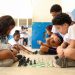 Sem celulares, desempenho escolar e socialização melhoram no Rio