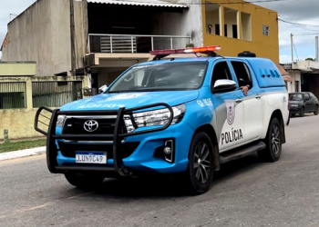 Homem é alvo de criminosos, revida disparos e acaba escapando em SJB