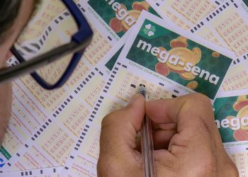 Mega-Sena acumula novamente e prêmio principal vai para R$ 48 milhões