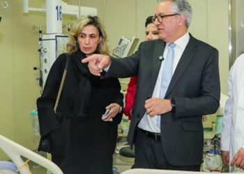 Padilha visita modelo de hospital inteligente na China