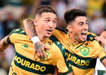 Coritiba derrete em Cuiabá e desperdiça chance incrível no dia do aniversário