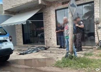 Jovem é assassinado a tiros na Praia de Santa Clara, em SFI