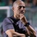 Operário é goleado em casa, e Alex fica pressionado no cargo